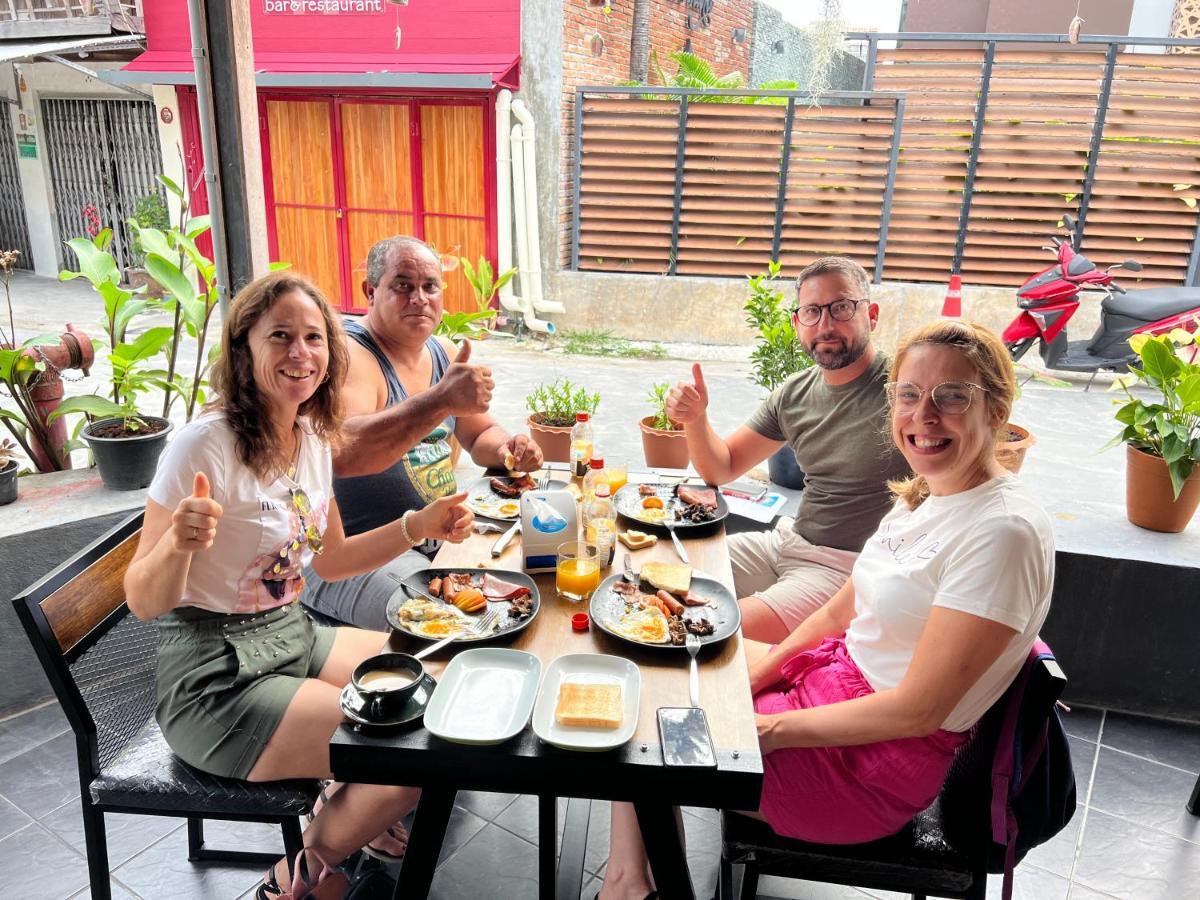 The Voyager Guesthouse Chiang Mai Zewnętrze zdjęcie